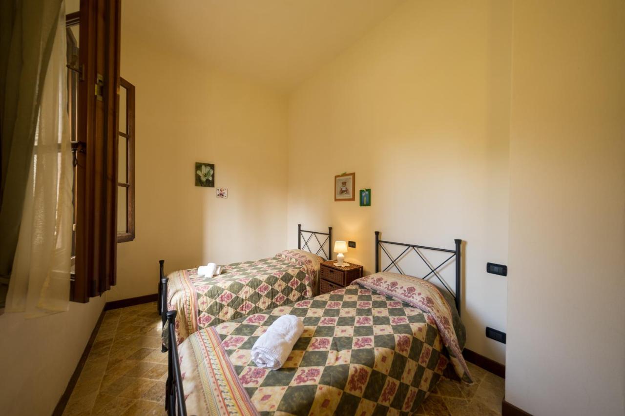 Agriturismo Due Ponti キャンニ エクステリア 写真